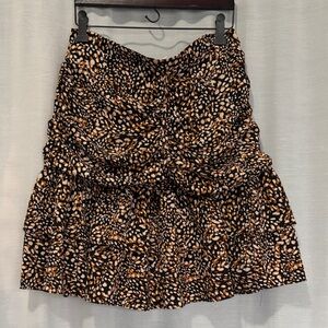 (D18) NWT BCBG Women's Black Tiered Ruffle Skirt Print skirt - Sz. Small 14” W